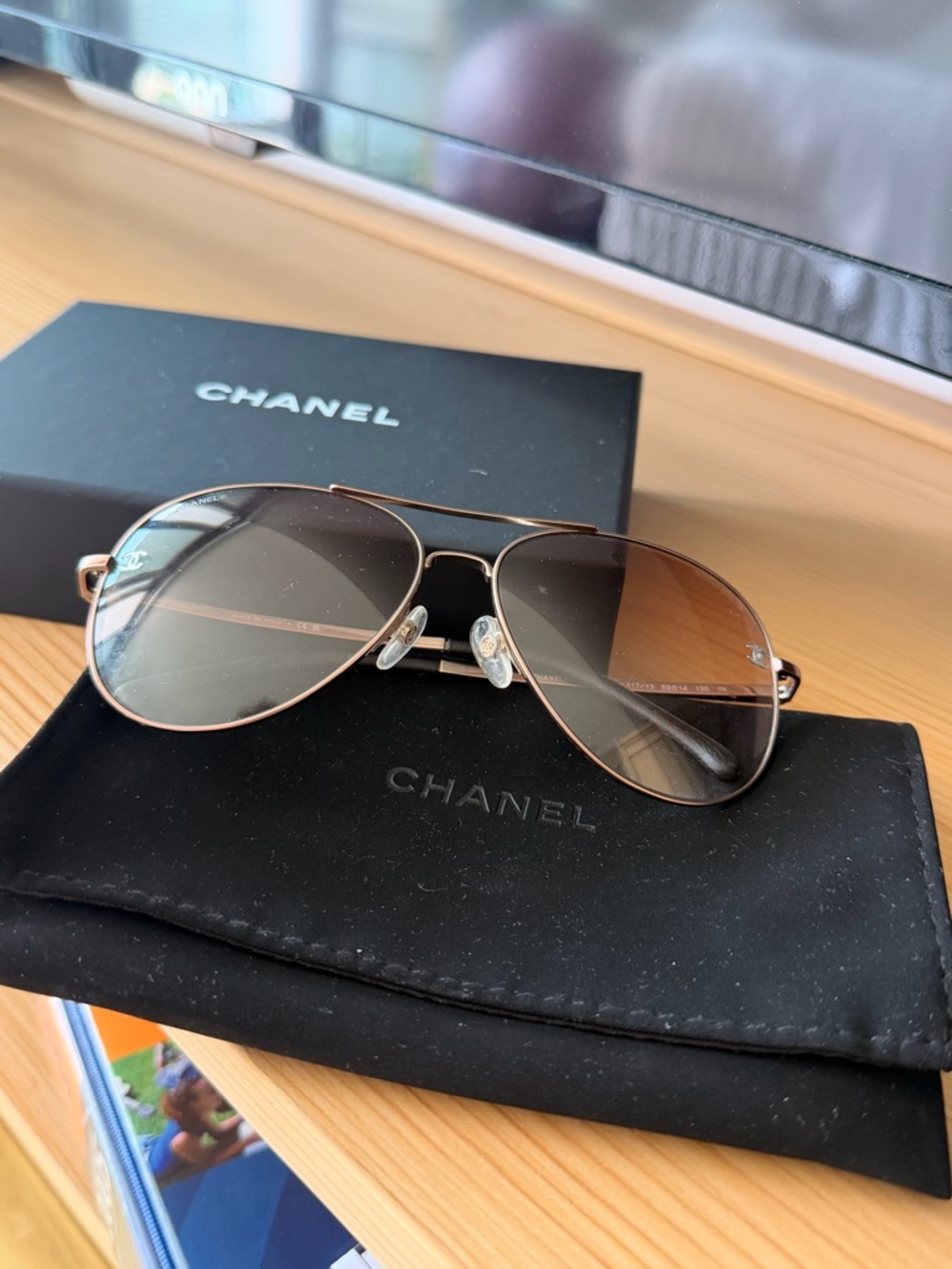 CHANEL Gold-Tone Aviator Sunglasses with Brown Gradient Lenses